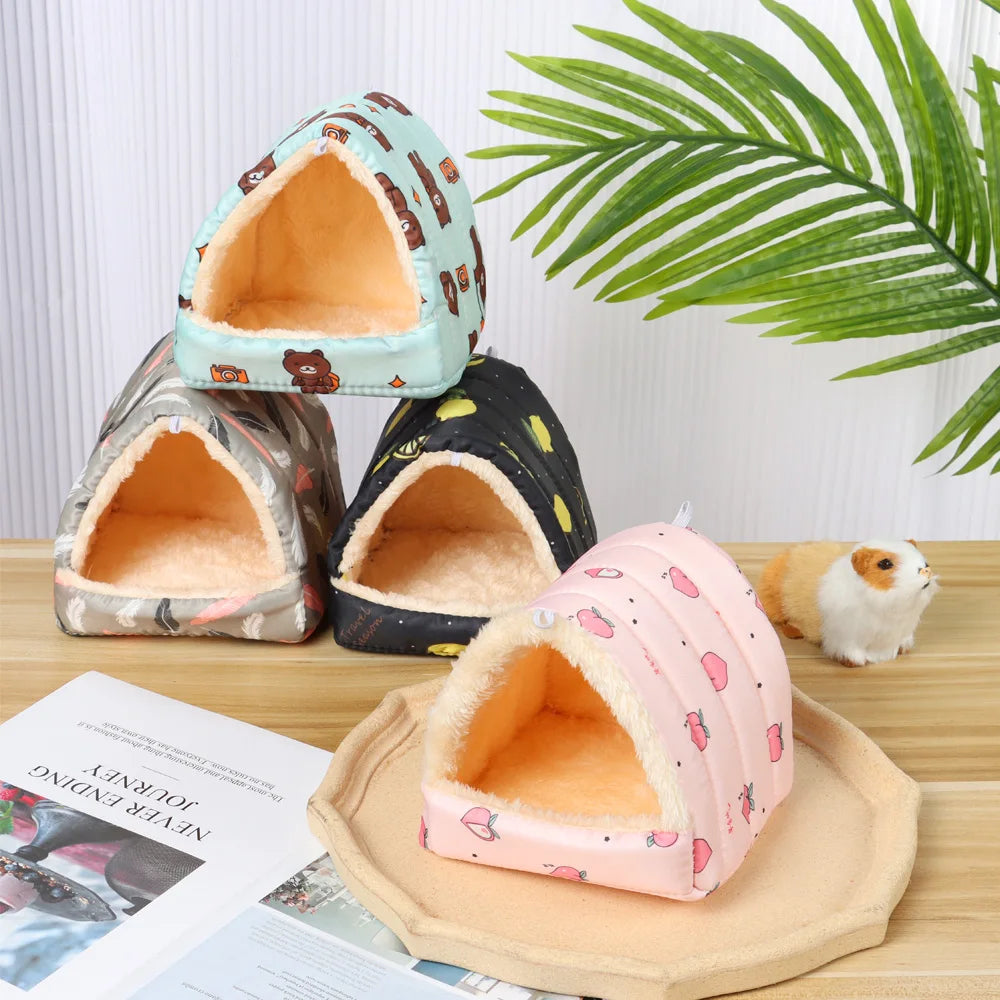Cute Cartoon Mini Pet Bed – Warm Winter Nest for Guinea Pigs, Rabbits & Hamsters