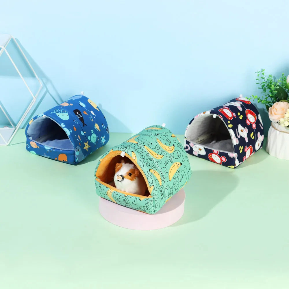 Cute Cartoon Mini Pet Bed – Warm Winter Nest for Guinea Pigs, Rabbits & Hamsters