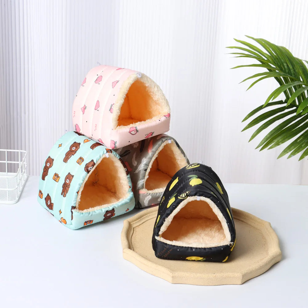 Cute Cartoon Mini Pet Bed – Warm Winter Nest for Guinea Pigs, Rabbits & Hamsters