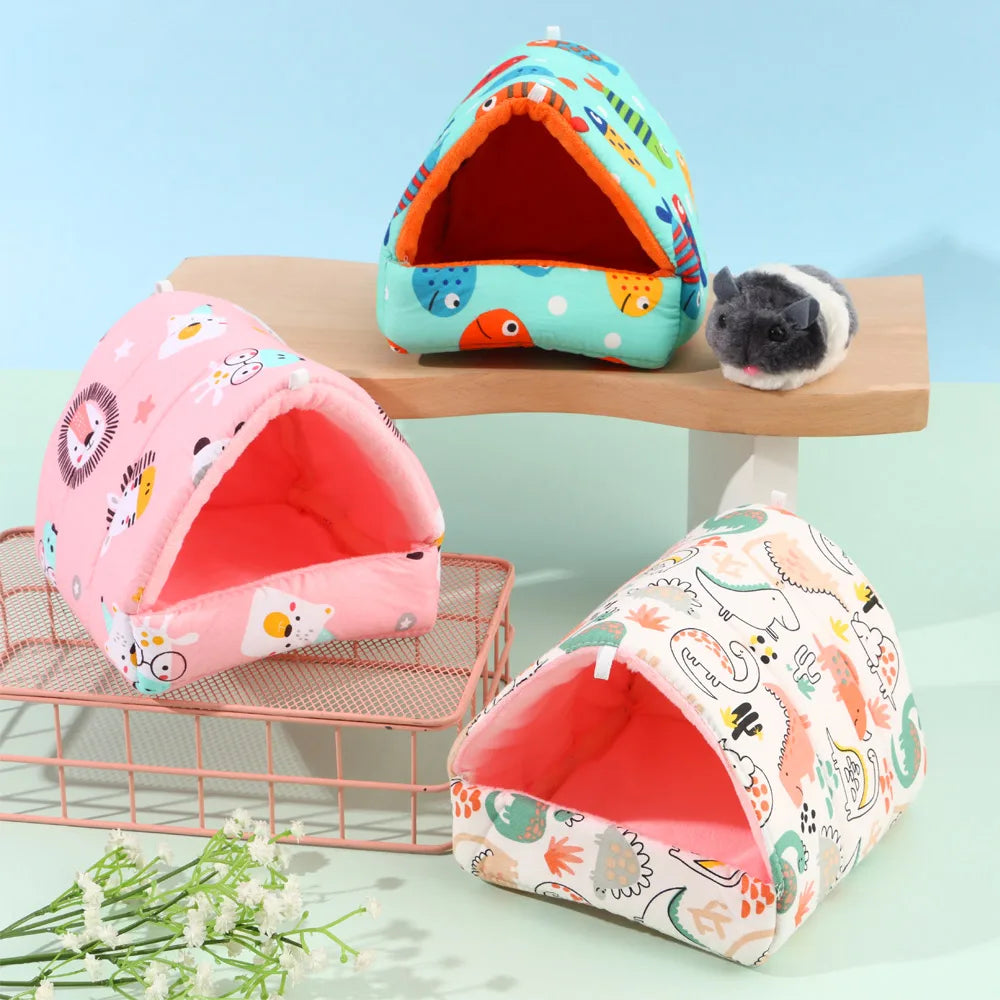 Cute Cartoon Mini Pet Bed – Warm Winter Nest for Guinea Pigs, Rabbits & Hamsters