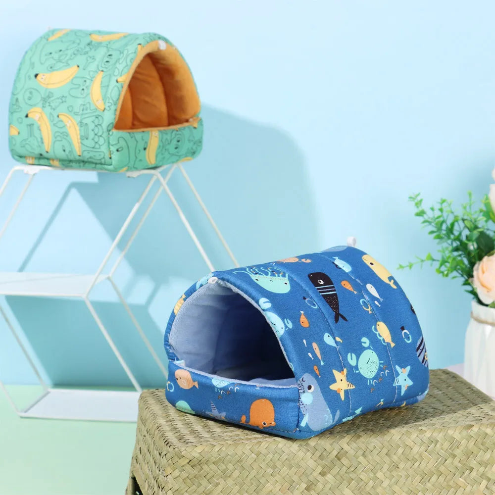 Cute Cartoon Mini Pet Bed – Warm Winter Nest for Guinea Pigs, Rabbits & Hamsters