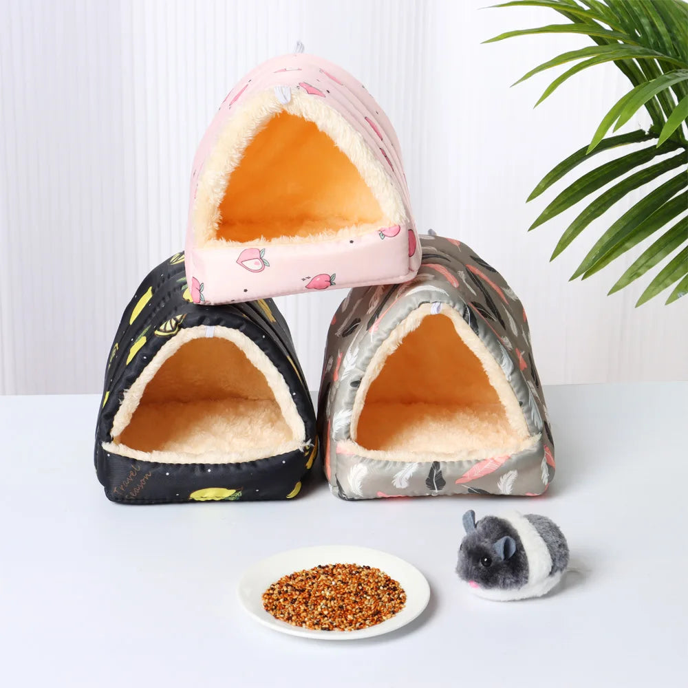 Cute Cartoon Mini Pet Bed – Warm Winter Nest for Guinea Pigs, Rabbits & Hamsters
