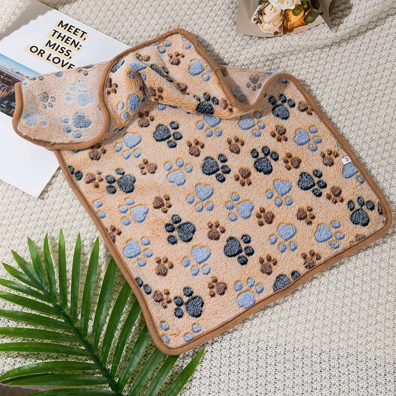 Soft Plush Warm Sleep Mat – Blanket for Hamsters, Guinea Pigs & Small Pets
