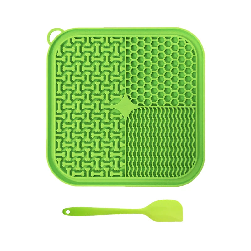 Slow Feeder Licking Mat for Dogs & Cats – Suction Lick Pad for Anxiety Relief & Calm Feeding