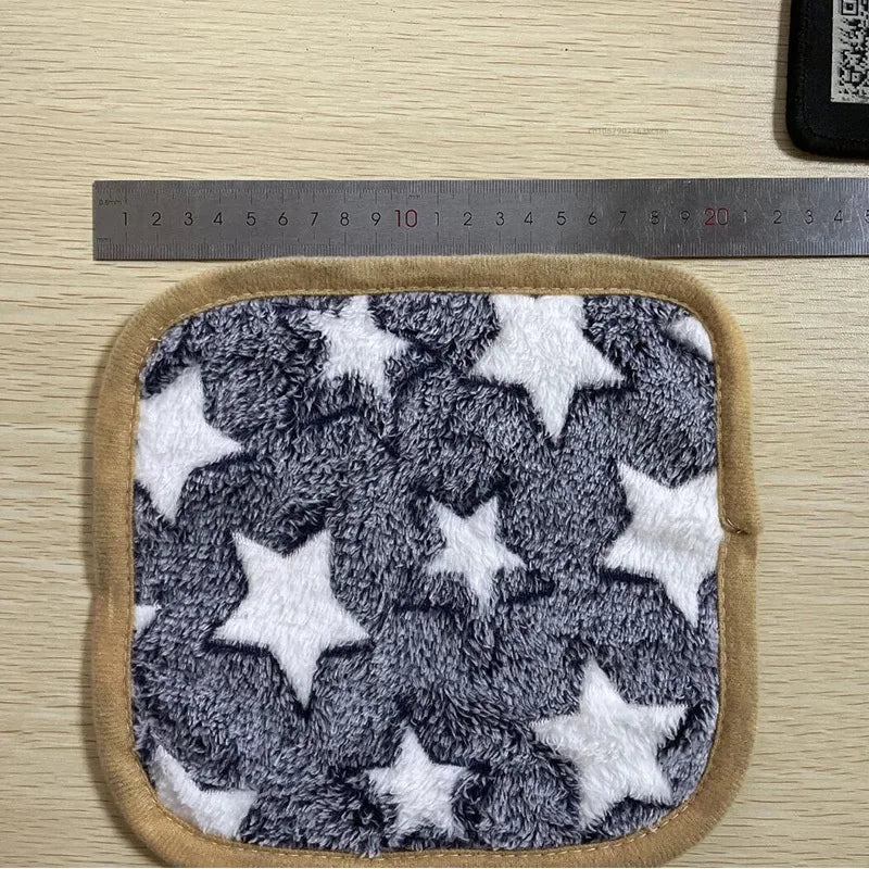 Soft Plush Warm Sleep Mat – Blanket for Hamsters, Guinea Pigs & Small Pets