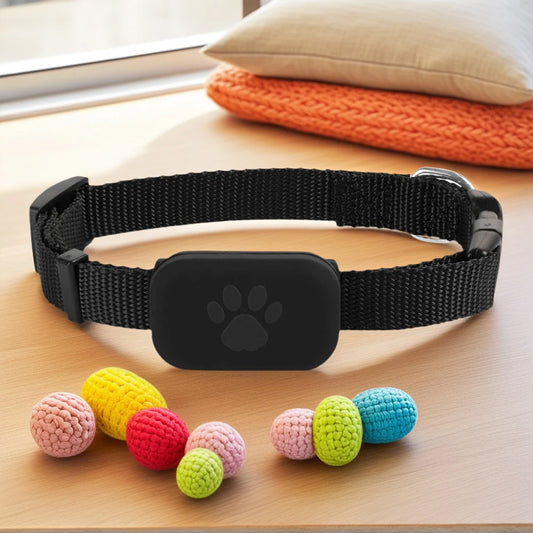 GPS Pet Tracker for Dogs & Cats – Smart Collar with Real-Time Location Tracking